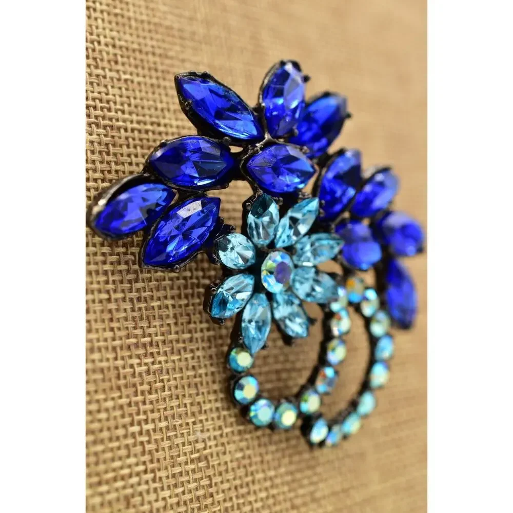 Unbranded stunning pin